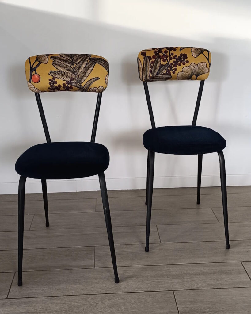 Chaises en formica